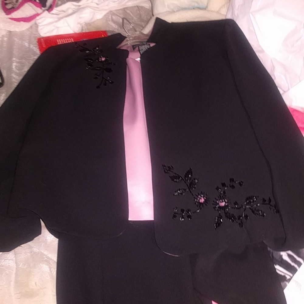 Women's Pink&Black Floral Design Suit